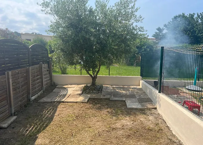 Pavillon Chez Michel Corse * ポッジョ・メッザナ